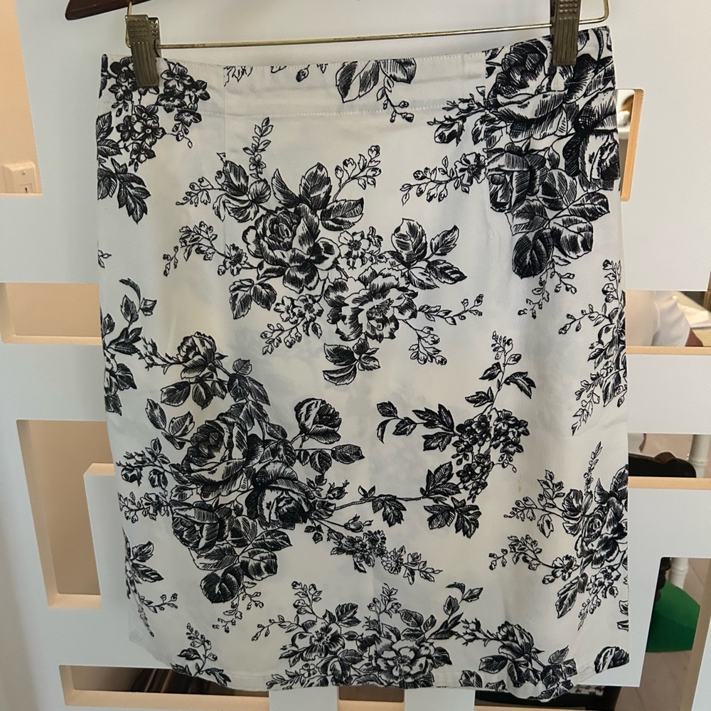 Susan Bristol Black and White Pencil Skirt